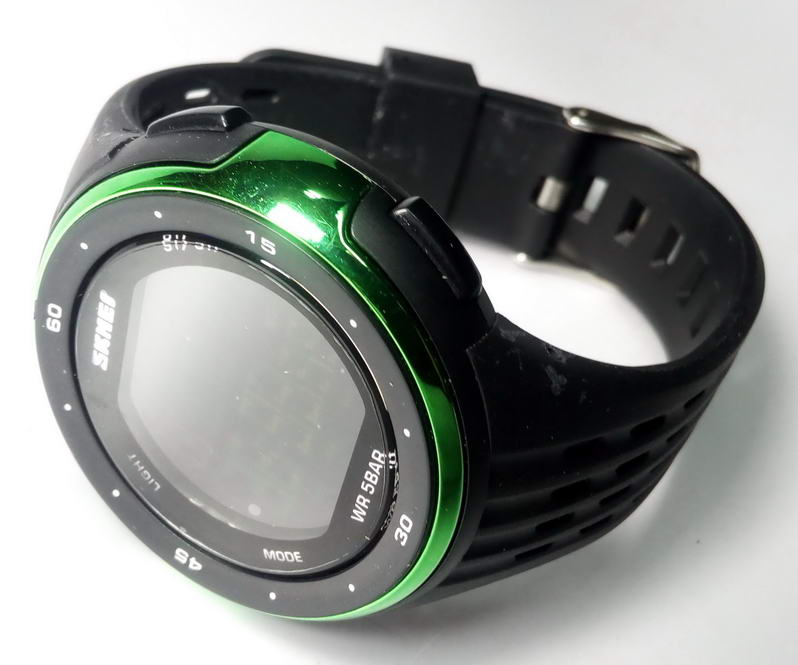 190 บาท SKMEI นาฬิกาข้อมือ ดิจิตอล รุ่น 1219 สีเขียว พร้อมกล่องเหล็กเเละการ์ด