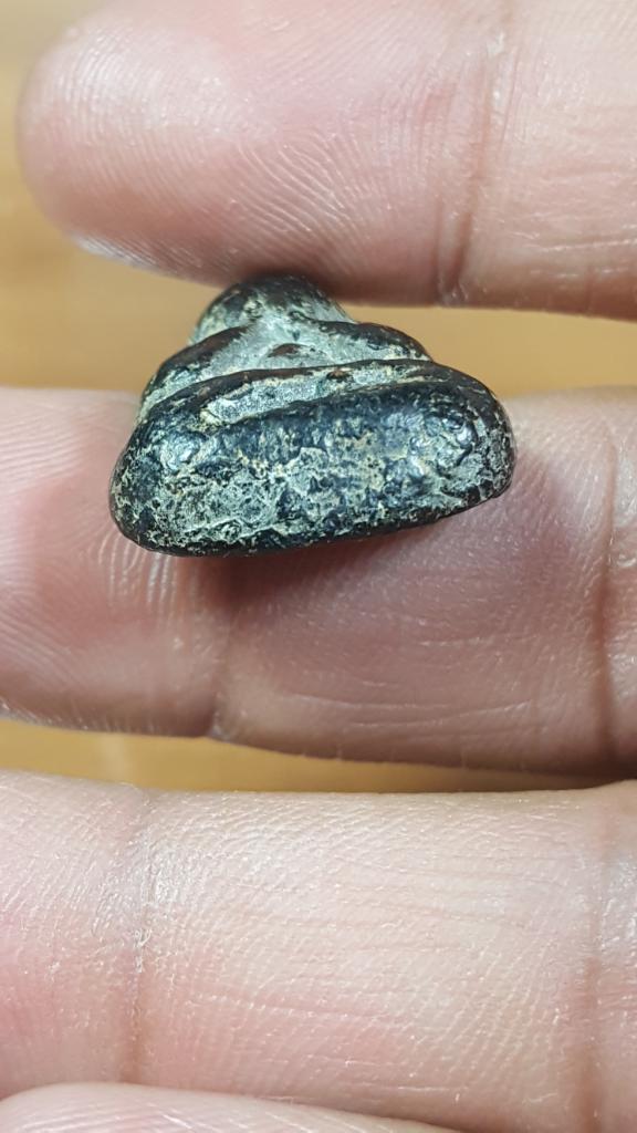 ปิดตาหลังแบบลงรัก ไม่ทราบเกจิ