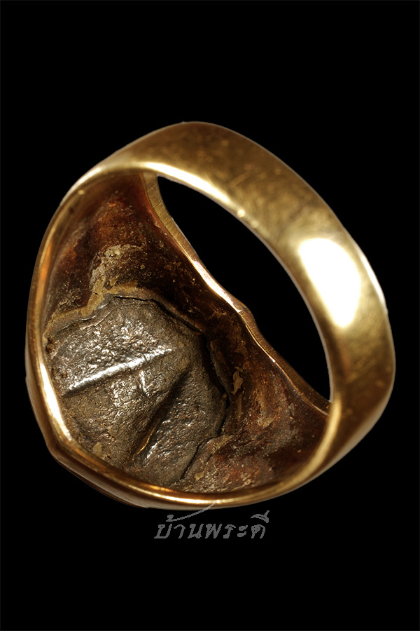 หัวแหวนหลวงพ่อโสธร เนื้อเงินลงยาสีแดง ปี 2503 ตัวเรือนทองคำ 90%