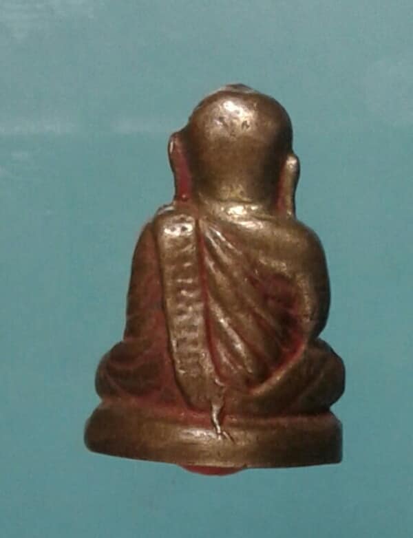 หล่อหลวงพ่อเงิน  องค์เล็ก ไม่ทราบวัดออก เคาะเดียวครับ