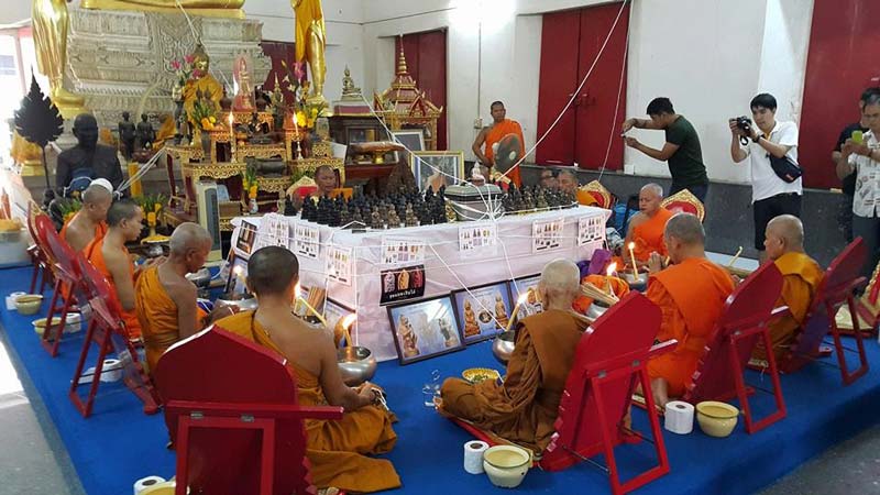 พระกริ่งแก้วสารพัดนึกคู่ชีวิตจินดามณี พระอาจารย์ทิน วัดชายนา เนื้อทองเหลืองรมดำ ปี 2559