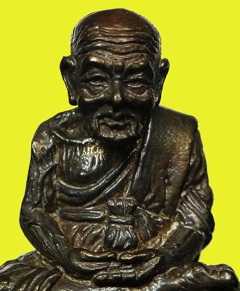 รูปหล่อเศรษฐีใหญ่หลวงปู่ทวด เนื้อนวโลหะหล่อโบราณรุ่นแรก วัดเสมาเมือง หมายเลข 42 ปี 2552