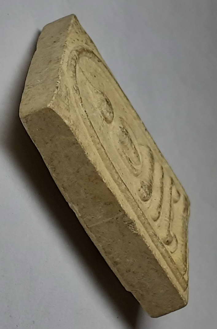 30 บาท พระสมเด็จเนื้อผง หลังรูปเหมือนหลวงพ่อเงิน วัดบางคลาน 