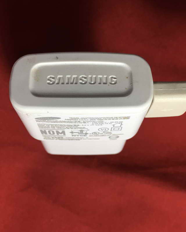 SAMSUNG Galaxy A7 พร้อมอุปกรณ์ครบชุด