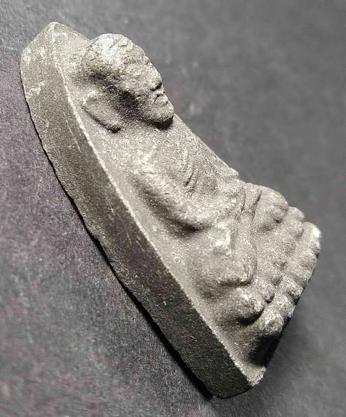 20 บาท หลวงปู่ทวด วัดช้างให้ จังหวัดปัตตานี ไม่ทราบปีที่สร้าง องค์ที่ 3 BOX IMPERAIL