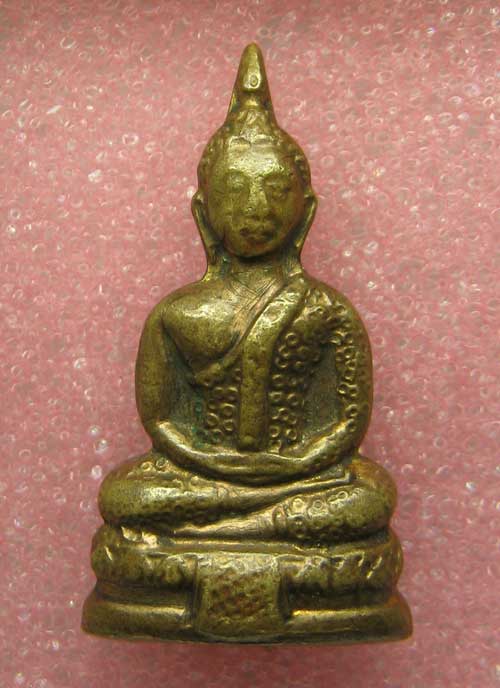 ### เคาะเดียว ### - พระแก้วมรกต เนื้อทองเหลือง พระแท้ตาเปล่า ค่ะ