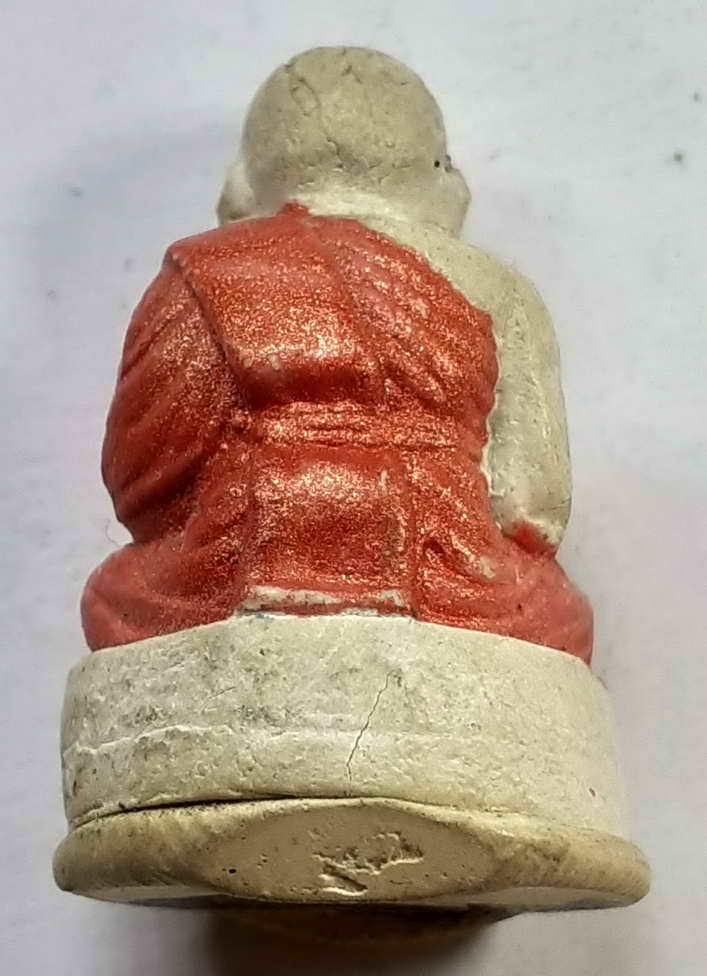  30 บาท หลวงปู่ทวดเนื้อผงลอยองค์