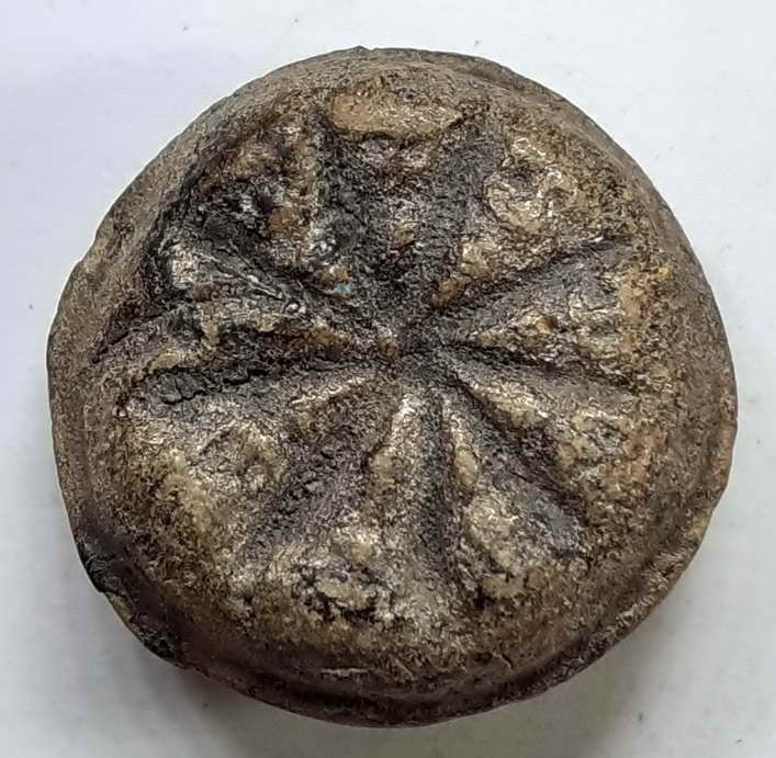 พระงบน้ำอ้อยสุโขทัย พิมพ์นางสวนแก้ว 8 องค์  หายาก  สร้างน้อย  นี่คือตัวจริงเสียงจริงครับ  รับประกันแ