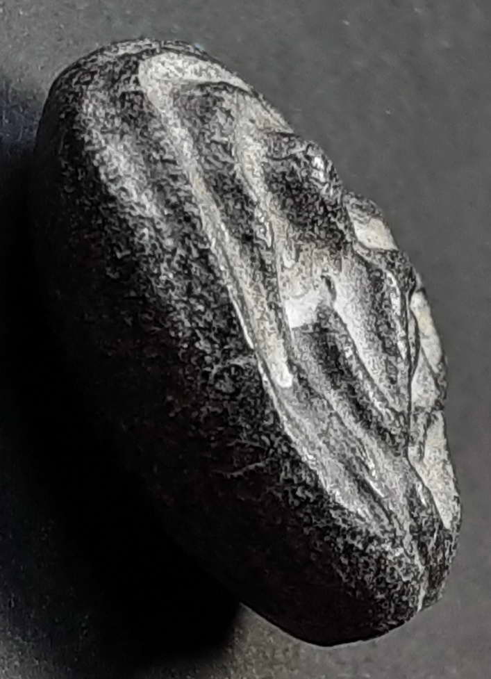 40 บาท พระปิดตาเนื้อดินไม่ทราบที่ครับน่าจะเป็นพระเกจินะครับพระอาจจะมีบิ่นบ้างนะครับเชิญครับ