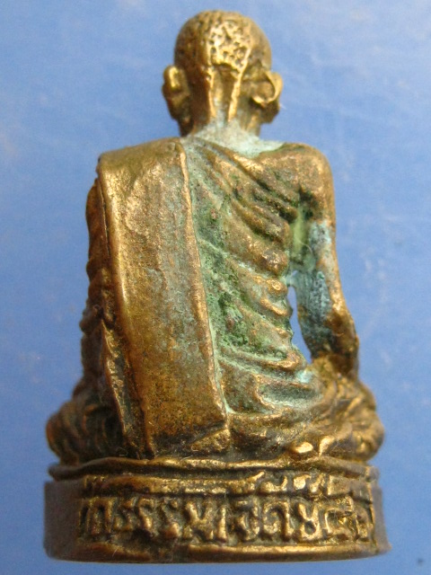 รูปหล่อหลวงปู่ปรง วัดธรรมเจดีย์ จ.สิงห์บุรี