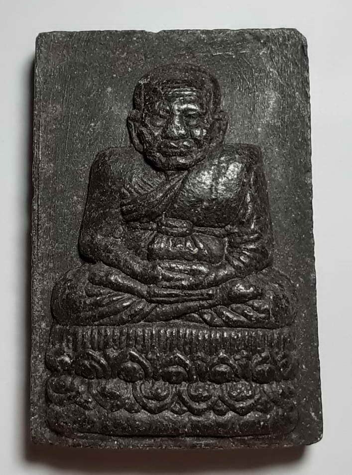 พระผงสี่เหลี่ยมหลวงปู่ทวด วัดช้างให้