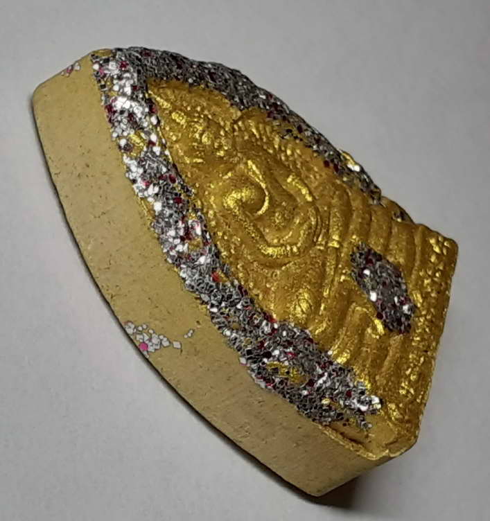 20 บาท หลวงพ่อโสธรเนื้อผงหลังยันต์ห้า ทาทองบรอนซ์ ประดับกากเพชร