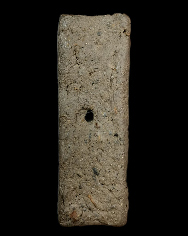 หลวงพ่อทวดพิมพ์สี่เหลี่ยมกลักไม้ขีดไม่ทราบวัด ตอกโค๊ตเม็ดงาด้านหลัง เคาะเดียว