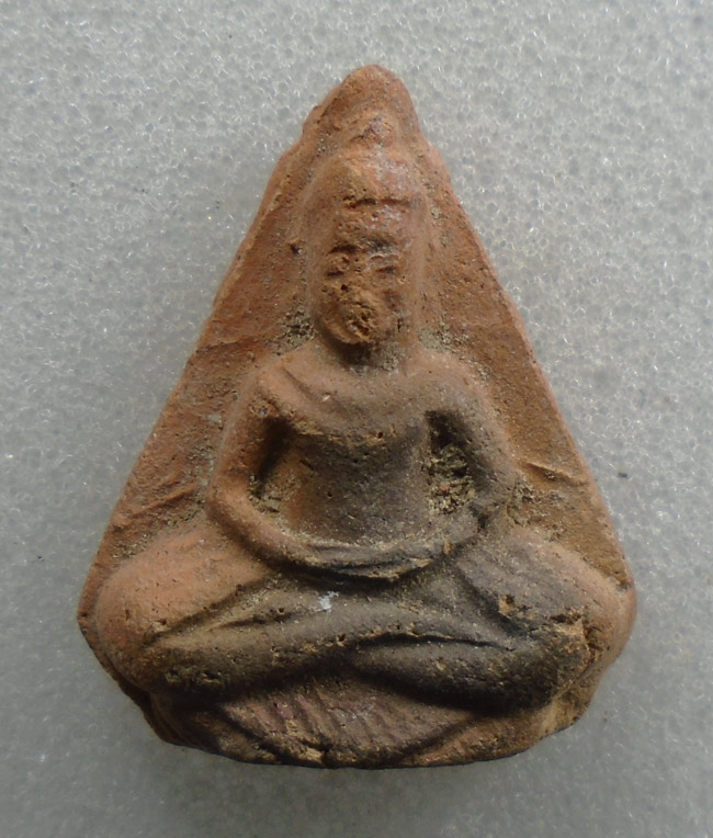 20บาท...พระเนื้อดิน ไม่ทราบที่ ///H596