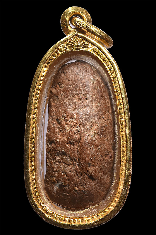 พระถ้ำเสือ (พิมพ์สังฆาฏิ) กรุเขาถ้ำเสือ อู่ทอง สุพรรณบุรี