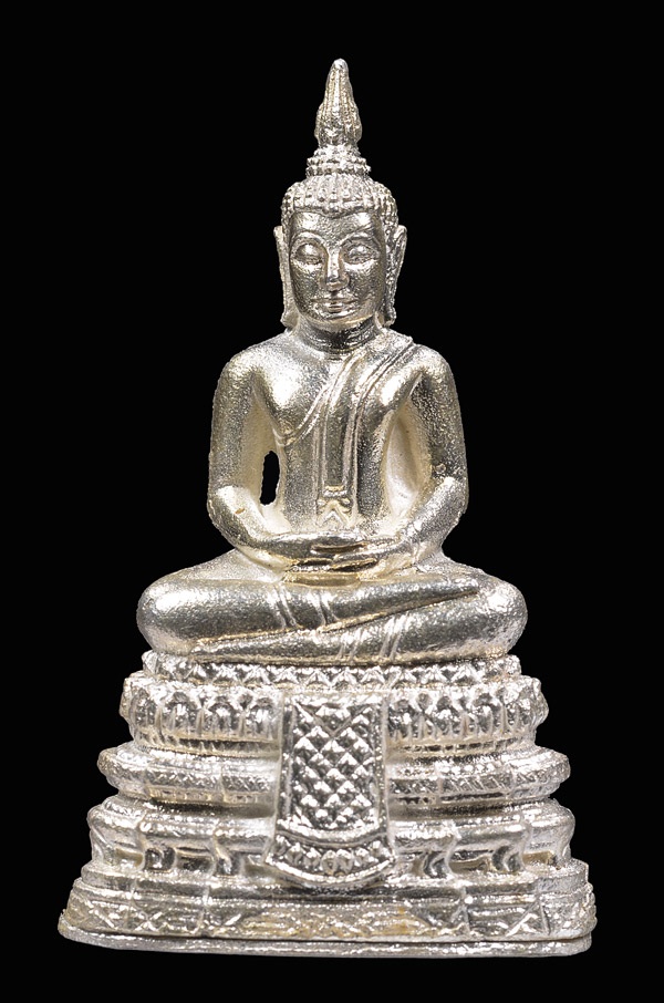 พระกริ่ง122ปี วัดระฆัง เนื้อเงิน ตอกโค๊ตครบ สภาพสวยมากพร้อมกล่องเดิม 