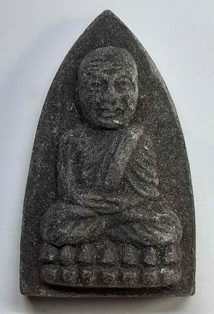 30 บาท พระผงหลวงปู่ทวดวัดช้างให้  BOX 5