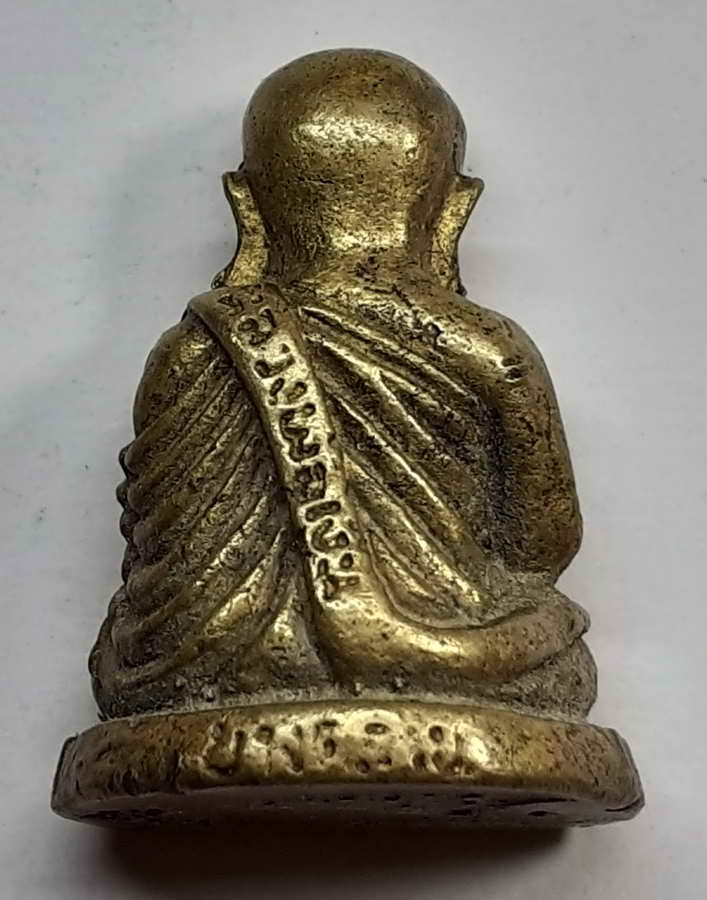 30 บาท รูปหล่อหลวงพ่อเงินวัดบางคลานจังหวัดพิจิตร BOX 3