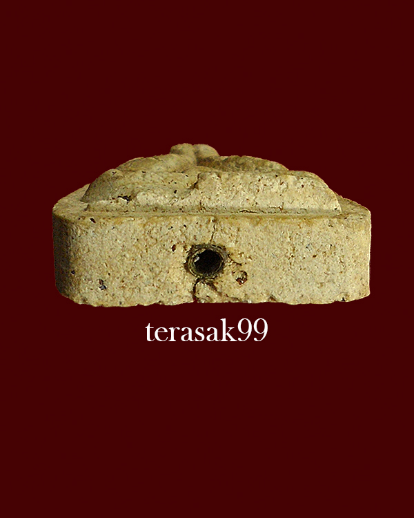 พระปิดตามหาลาโภ หลวงปู่สิม พุทธาจาโร วัดถ้ำผาปล่อง จ.เชียงใหม่ ปี 2517 เนื้อผง ราคาเบาๆ