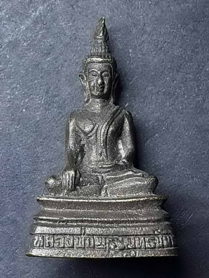 40 บาท รูปหล่อ พระพุทธ วัดน้อยนางหงษ์ จ.สิงห์บุรี 