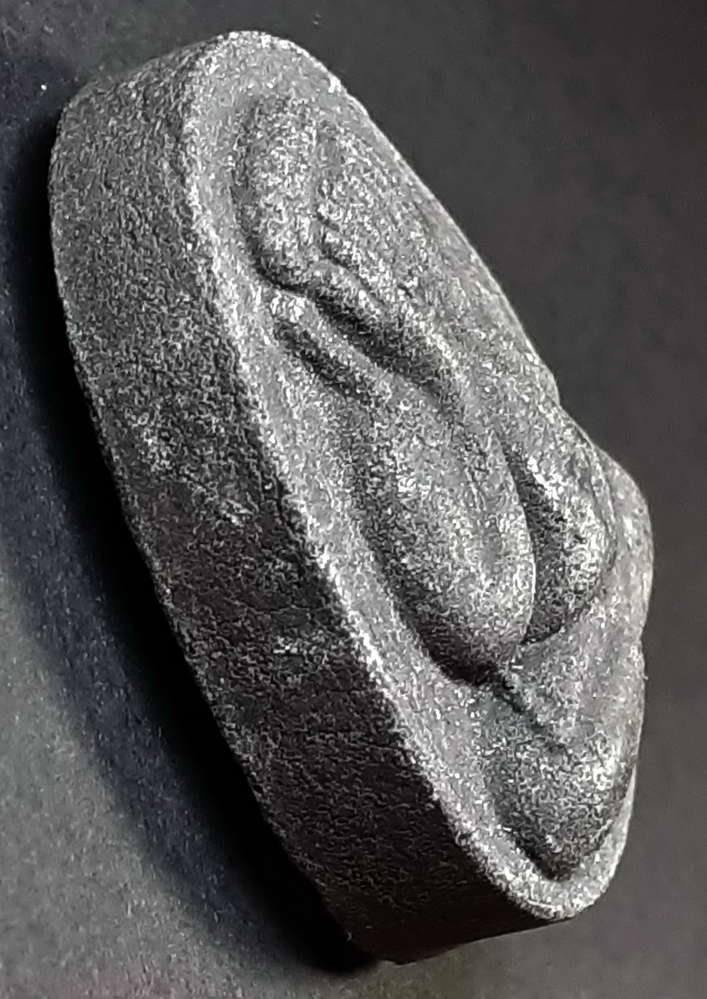 20 บาท พระปิดตาเนื้อผงใบลานหลังยันต์นะเฉลียวเพชรไม่ทราบที่ BOX2