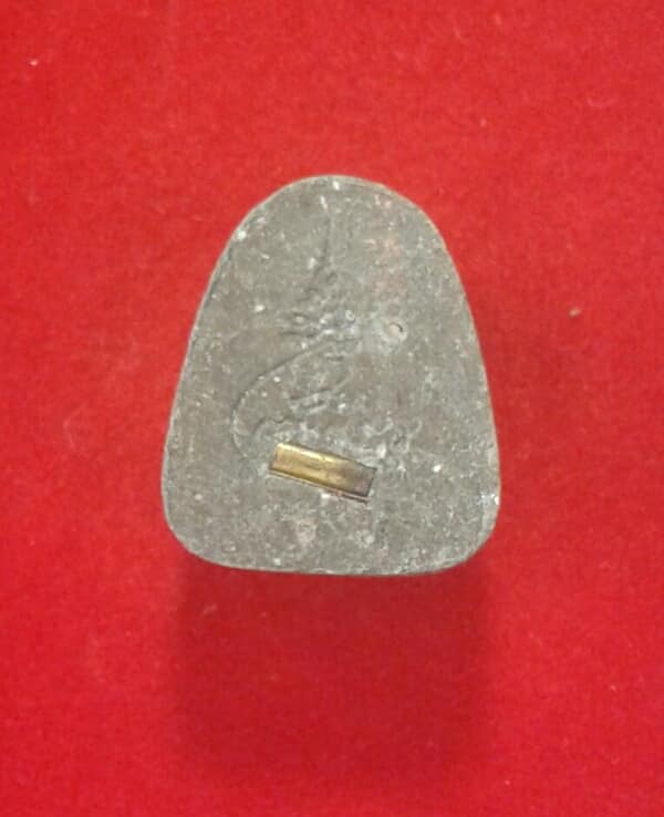 พระปิดตาเล็กหลังตะกรุด ไม่ทราบวัด