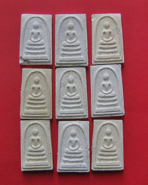 "33 องค์" พระสมเด็จ หลวงปู่คำพันธ์ รุ่นมหาชัย วัดธาตุมหาชัย ปี 2535 