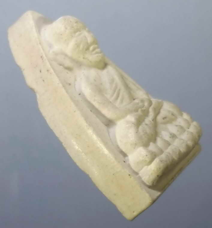 30 บาท พระผงหลวงปู่ทวด วัดช้างให้ จังหวัดปัตตานี BOX 5