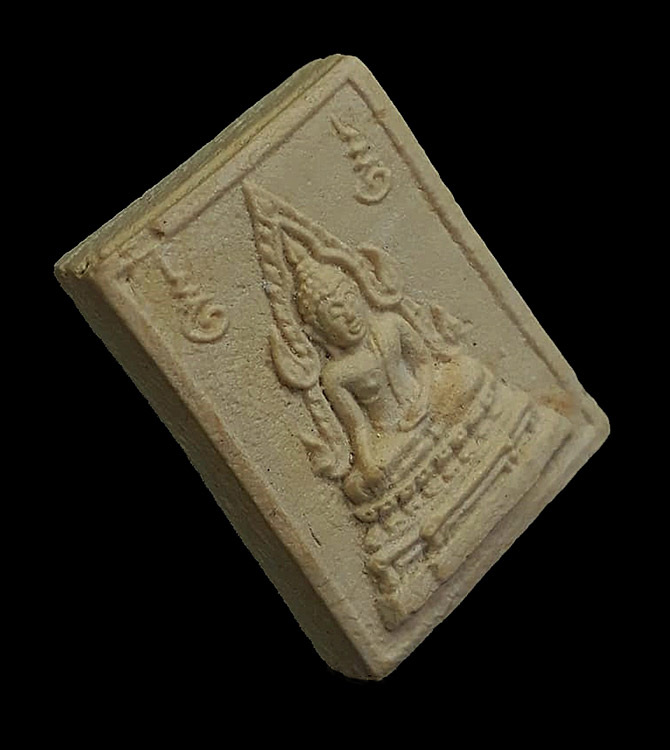 พระคำข้าว (พระมหาลาภ) รุ่นแรก พิมพ์แขนจุด บัวหลายจุด หลวงพ่อฤาษีลิงดำ วัดท่าซุง จ.อุทัยธานี ปี2533 