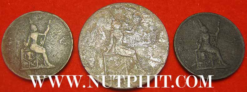 เหรียญรัชกาลที่ ๕ พระเศียรตรงกัน 2 องค์+ธรรมดา 1 องค์หายากที่สุด*185