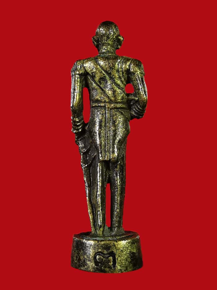 รูปหล่อกรมหลวงชุมพร รุ่นเปิดศาลปากตะโก ปี 19 รุ่นแรก พิมพ์เล็ก องค์ที่ 3