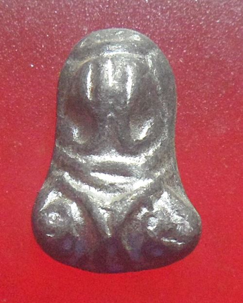 พระปิดตา หลวงปู่เอี่ยม วัดหนัง ออก วัดโคนอน ธนบุรี กรุงเทพม ปี15 เนื้อชินตะกั่ว หลวงปู่โต๊ะปลุกเสก