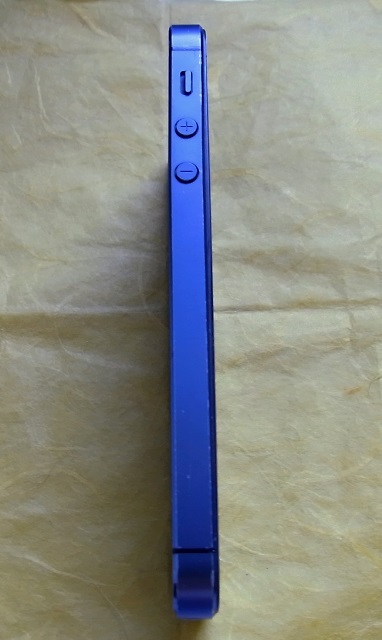   iPhone 5 (สีดำ) ไม่ติดล็อค