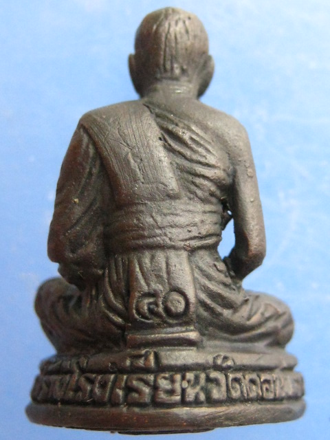 รูปหล่อ หลวงพ่อเฮ็น วัดดอนทอง จ.สระบุรี