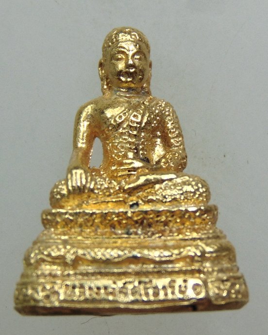๒๐ รูปหล่อพระศรีอาริย์ วัดลำมหาเมฆ
