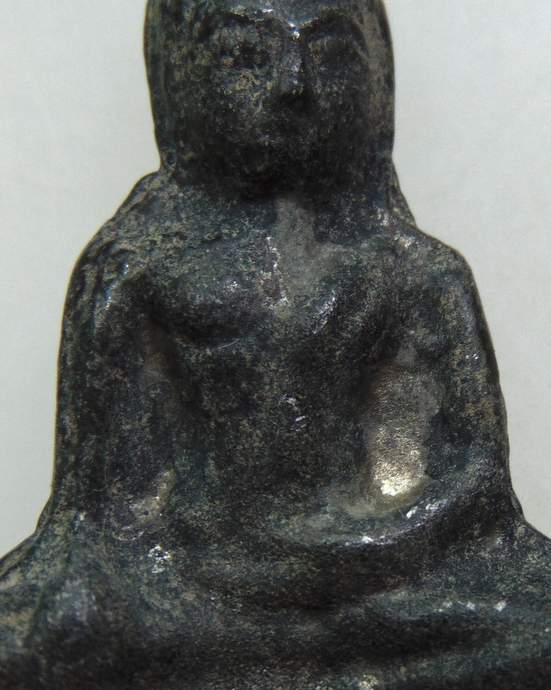 ๒๐ พระพุทธเนื้อชินสองหน้า