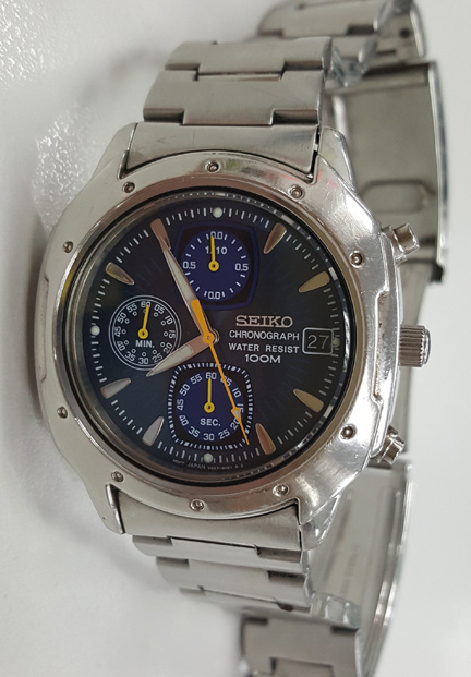 นาฬิกา SEIKO CHRONOGRAPH หน้าฟ้า เข็มโครโนเหลือง 100M Water Resist
