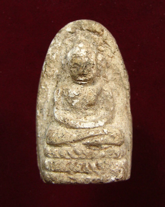 พระรอด ละโว้