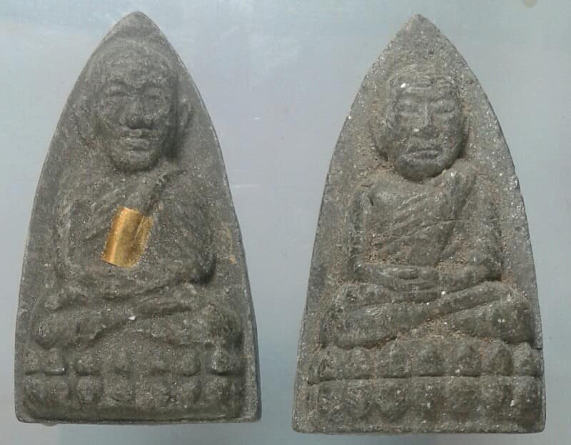 หลวงปู่ทวดเนื้อว่าน พิมพ์ใหญ่  4 องค์   เคาะเดียว