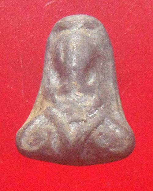 พระปิดตา วัดโคนอน ธนบุรี(หลวงปู่โต๊ะเจ้าพิธี)หลวงพ่อสุด วัดกาหลง หลวงพ่อเงิน ปลุกเสกองค์ที่3