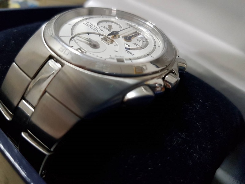 นาฬิกา Seiko รุ่น Actura โครโนกราฟ kinetic