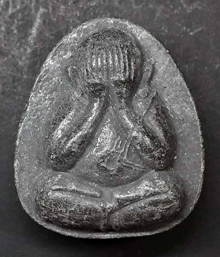 30 บาท พระปิดตาเนื้อผงใบลาน หลังยันต์ห้า ไม่ทราบที่ BOX3