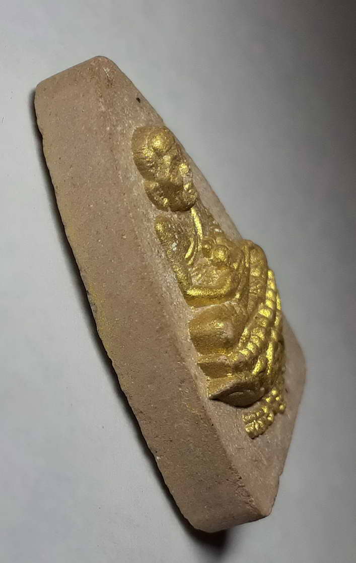 40 บาท พระผงหลวงปู่ทวด ทาทองบรอนด์ หลังท้าวเวสสุวรรณคลุกกากเพรช วัดสุทธาราม กรุงเทพ 