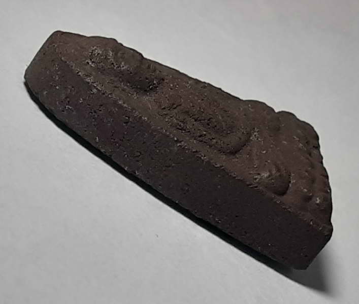 30 บาท  หลวงปู่ทวดเนื้อผงผสมแร่เหล็กน้ำพี้
