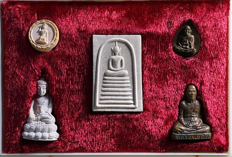 พระชุดสรงน้ำกรรมการ หลวงพ่อยิด วัดหนองจอก