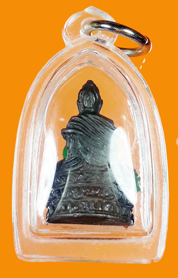 พระชัยวัฒน์ชัยลาภ หลวงพ่อเอีย วัดบ้านด่าน นวะโลหะ ปีพ.ศ.๒๕๑๖ ตอกโค๊ตอ.ใต้ฐานชัดๆ สภาพสวย ผิวเดิม หาย