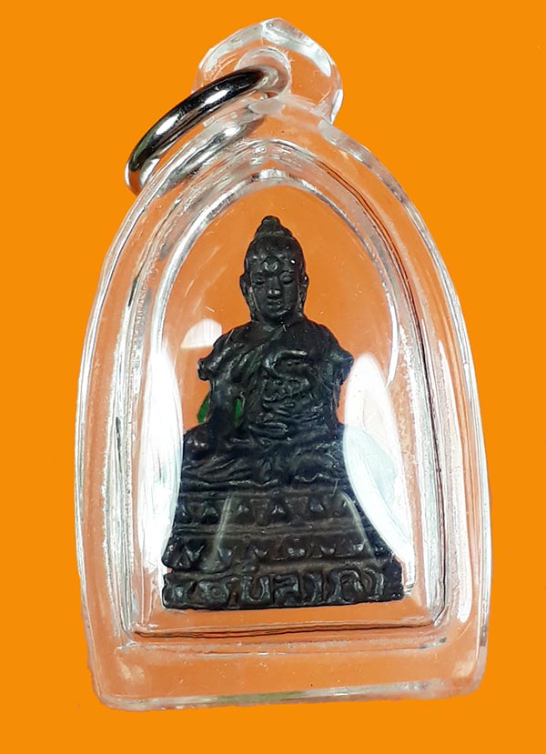 พระชัยวัฒน์ชัยลาภ หลวงพ่อเอีย วัดบ้านด่าน นวะโลหะ ปีพ.ศ.๒๕๑๖ ตอกโค๊ตอ.ใต้ฐานชัดๆ สภาพสวย ผิวเดิม หาย