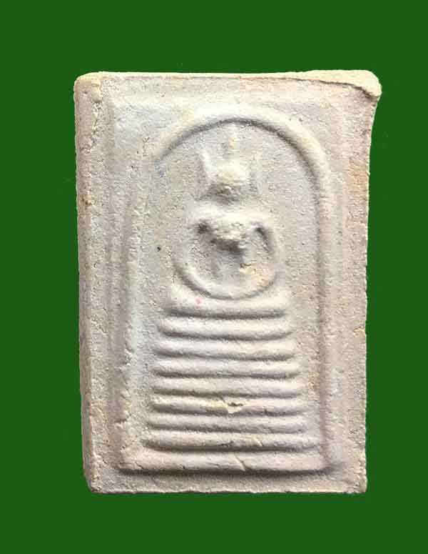 	 สมเด็จวัดเกศไชโยรุ่นประวัติศาสตร์ปี 31 จำนวน 29 องค์ 4800 บาท  สวยๆ นอนกล่องเดิมๆ องค์ละ 200 ครับ 