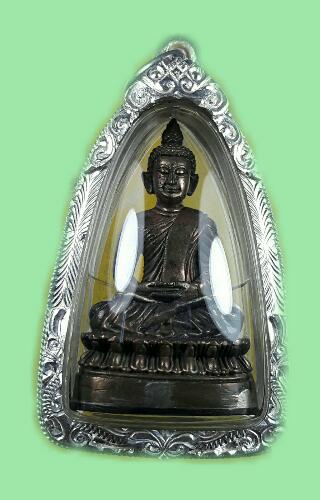 พระกริ่งพุทธนิรันตราย เนื้อนวะผสมชนวนเก่า+ตะกรุดโทน พระอาจารย์จิ(หลวงพ่อจิ)วัดหนองหว้า พ.ศ.2547 
