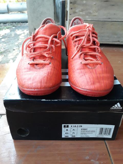 ขาย รองเท้า ฟุตซอล adidas 